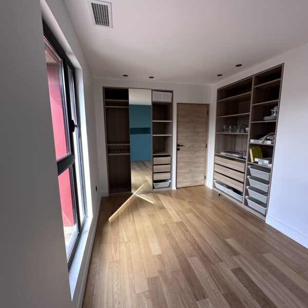 Rénovation intérieure, dressing et parquet CMV CONCEPT